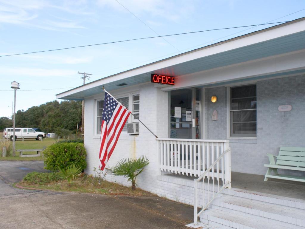 The Falcon Motel Buxton Exterior photo
