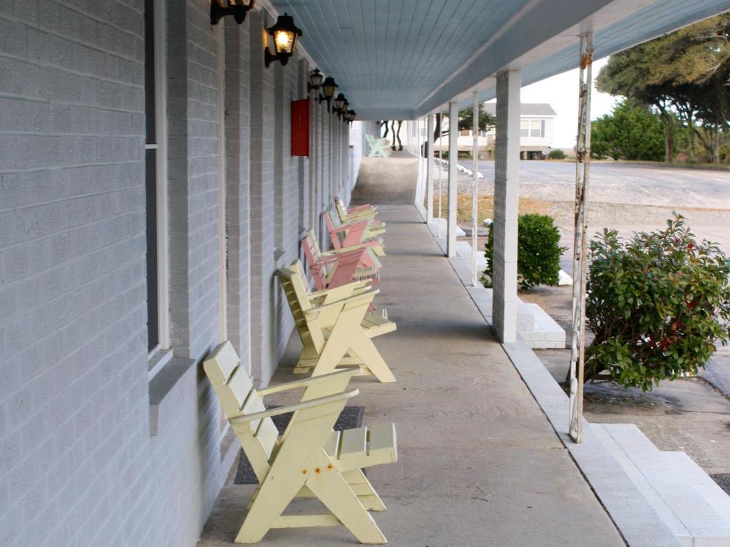 The Falcon Motel Buxton Exterior photo